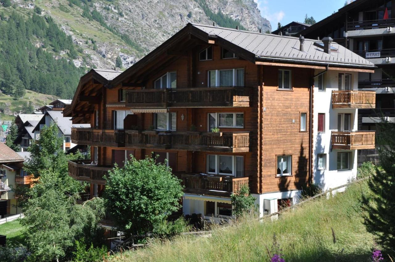 Sunnaeplaetzli- Aprt. 4P Matterhorn View/Wifi Apartment Zermatt Bagian luar foto