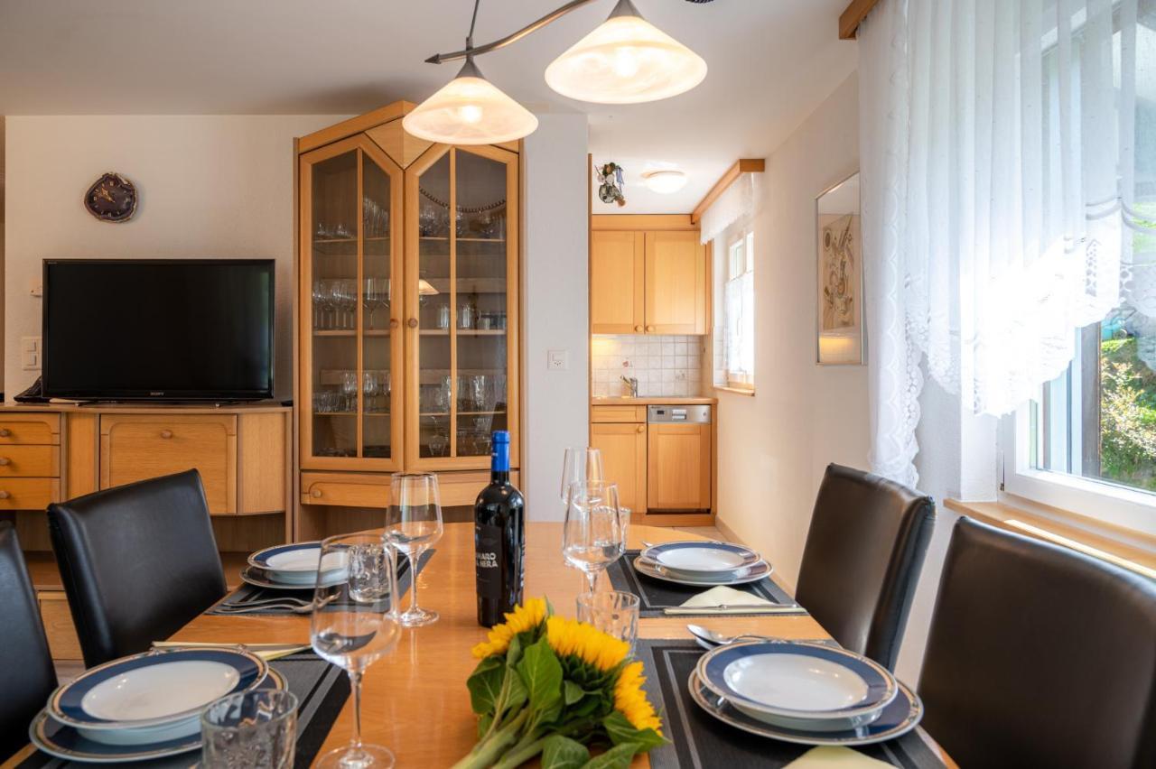 Sunnaeplaetzli- Aprt. 4P Matterhorn View/Wifi Apartment Zermatt Bagian luar foto